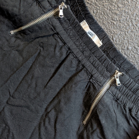 Vans black skater skirt - Picture 2 of 2
